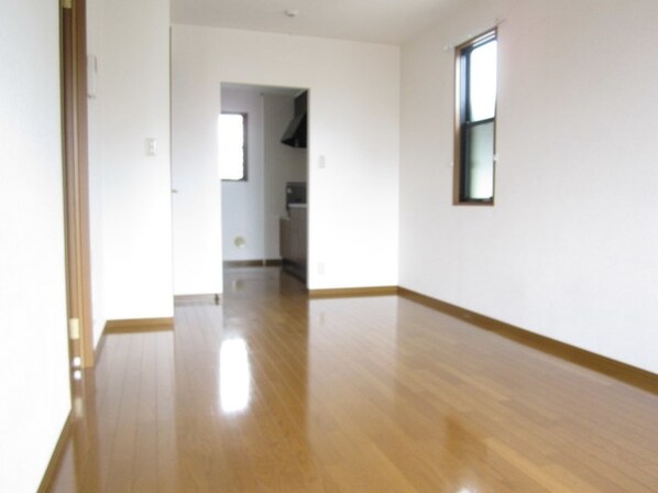 ストークコートの物件内観写真